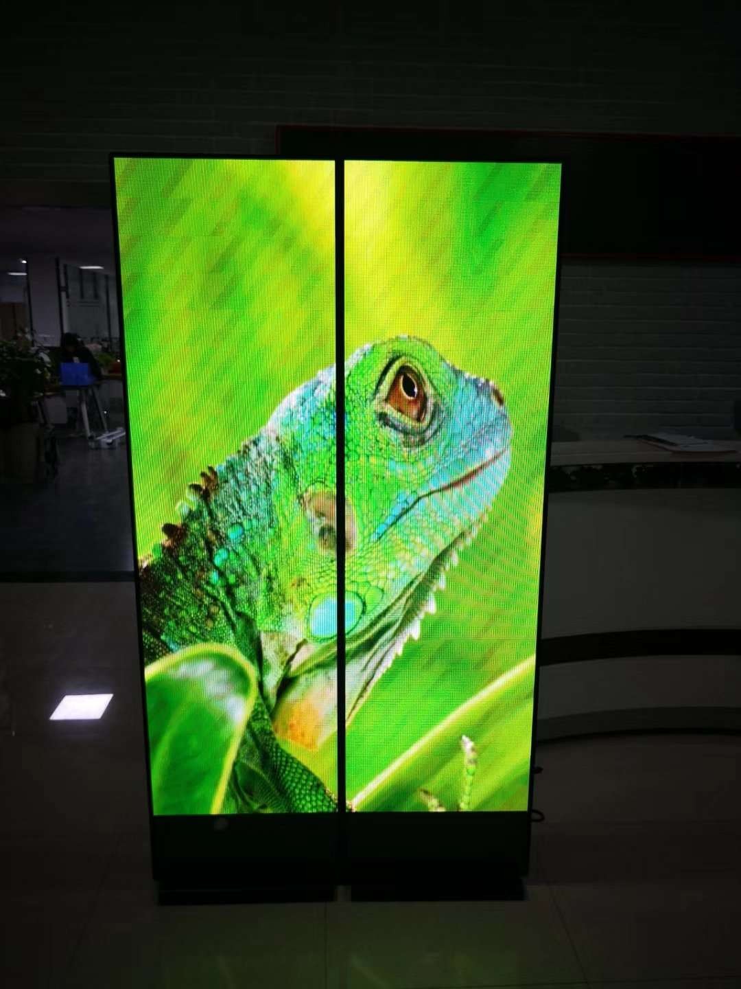 EP-1.8S Series Specification - Indoor LED Poster Display